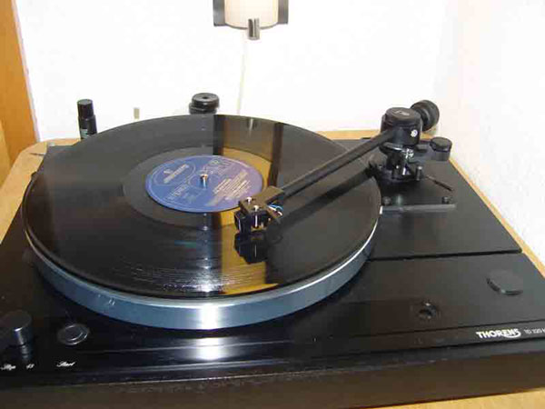 Thorens TD 320 MK III mit Jelco SA 250 ST